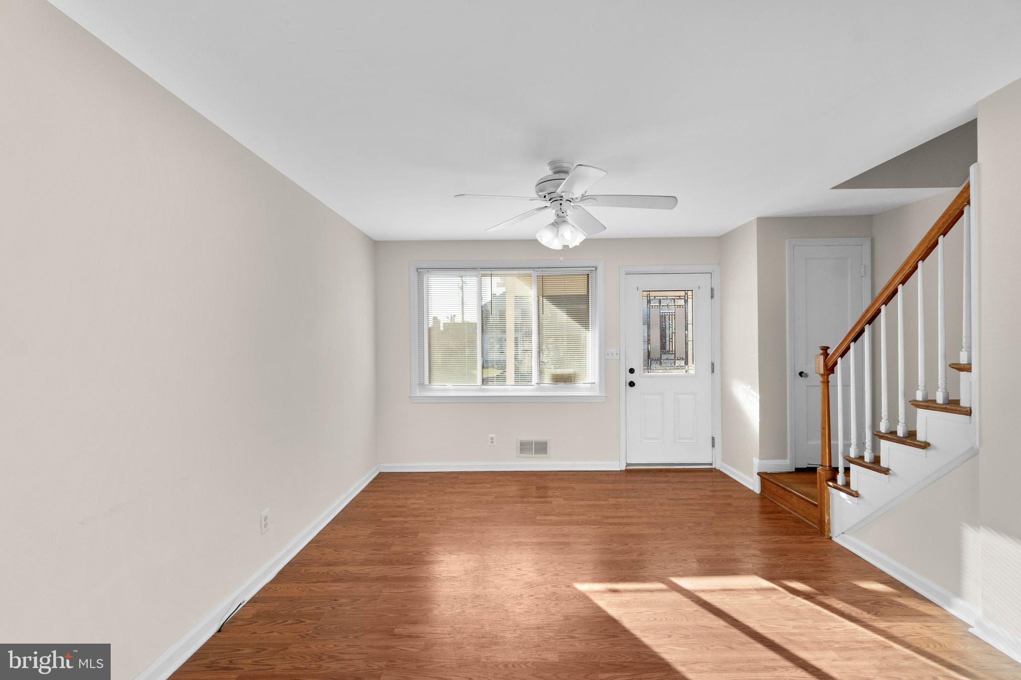 3421 Dunran Road Baltimore, MD 21222 - Photo 7 of 41 Living Room