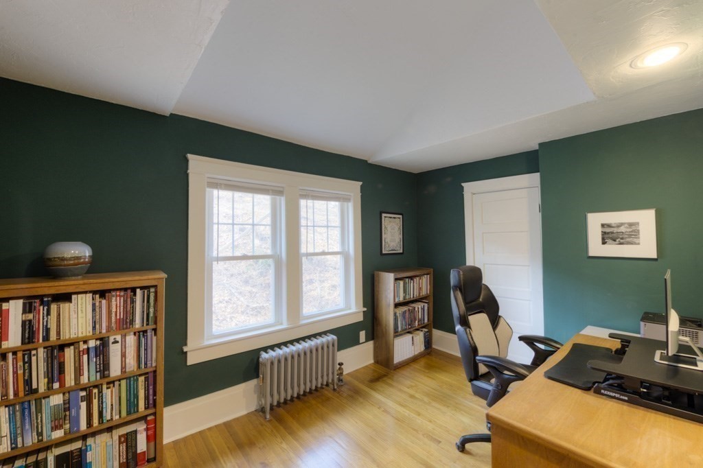 18 St Elmo Road Worcester, MA 01602 - Photo 17 of 28 Gallery Image 17