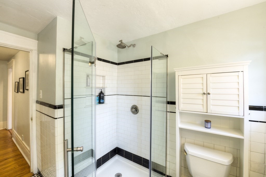 18 St Elmo Road Worcester, MA 01602 - Photo 20 of 28 Gallery Image 20