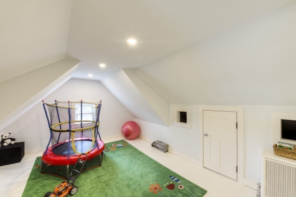 18 St Elmo Road Worcester, MA 01602 - Photo 21 of 28 Gallery Image 21
