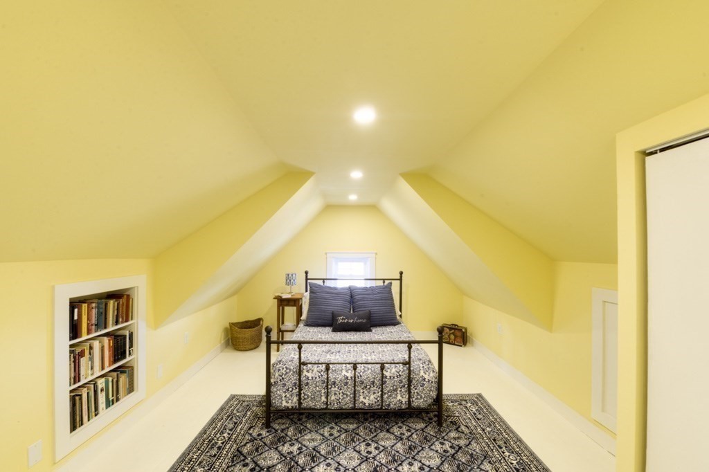 18 St Elmo Road Worcester, MA 01602 - Photo 23 of 28 Gallery Image 23