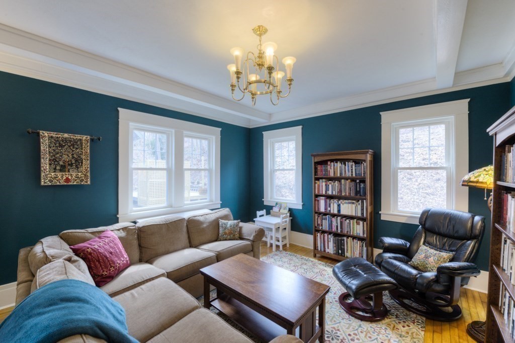 18 St Elmo Road Worcester, MA 01602 - Photo 6 of 28 Gallery Image 6