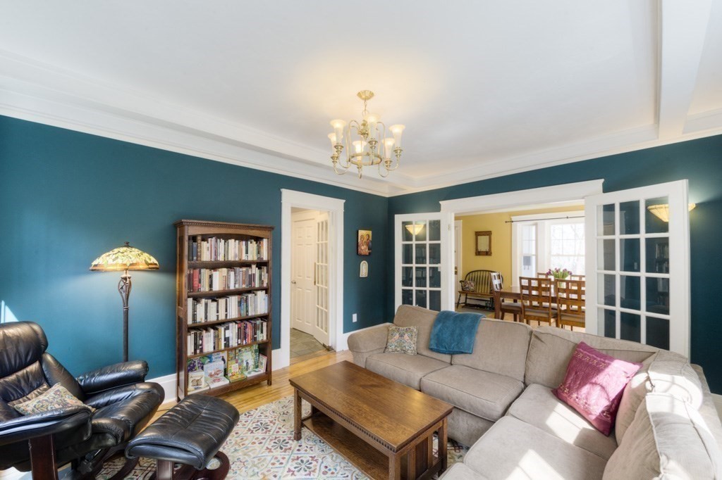 18 St Elmo Road Worcester, MA 01602 - Photo 7 of 28 Gallery Image 7