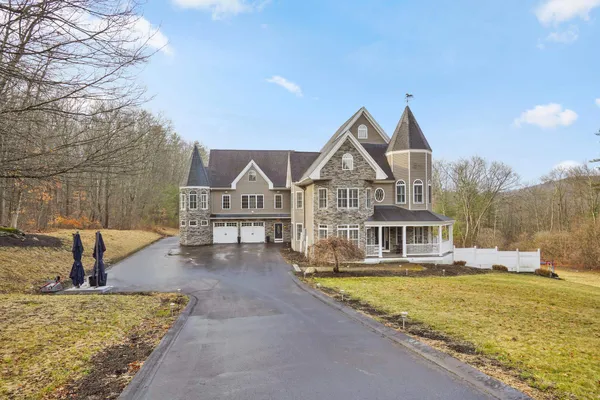 $1,298,000 | 10 Woodland Drive, Hudson, NH 03051