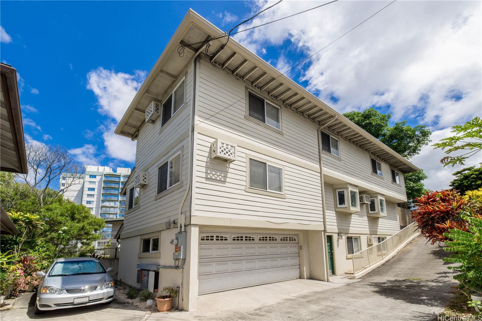 739 Kinalau Place Unit A B
