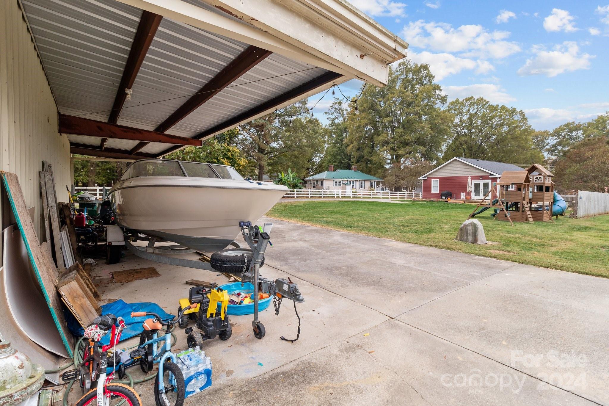 585 Dukeville Road Salisbury, NC 28146 - Photo 37 of 48 Gallery Image 37