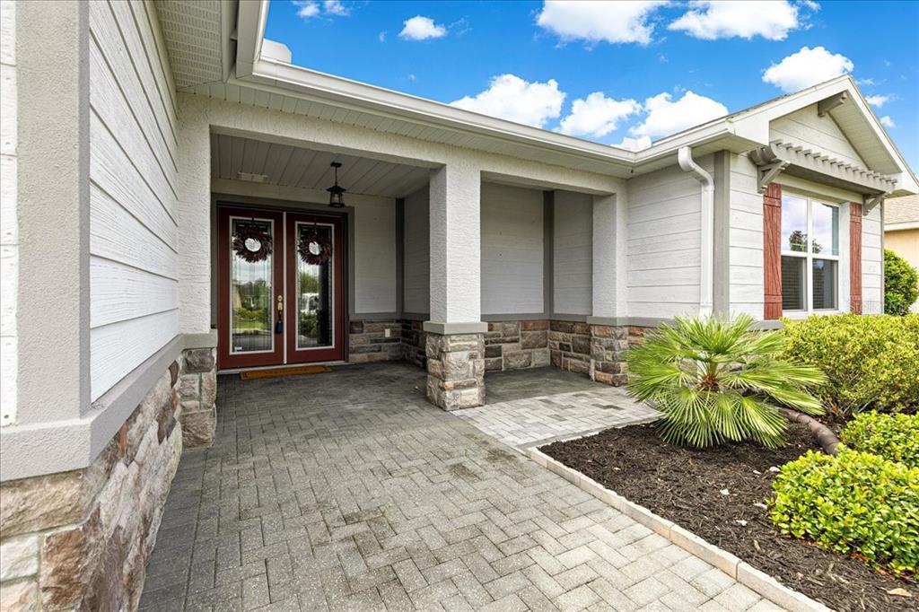 9042 Southwest 88th Place Ocala, FL 34481 - Photo 3 of 54