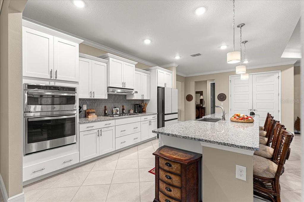 9042 Southwest 88th Place Ocala, FL 34481 - Photo 10 of 54