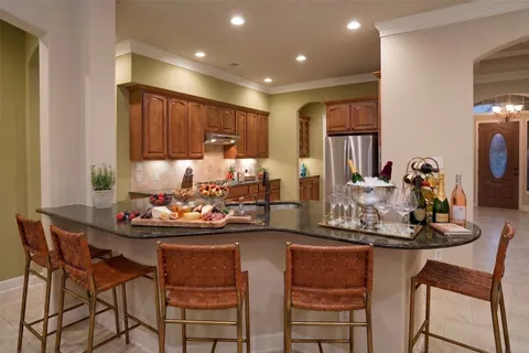 $669,000 | 21214 Redcrest Manor Drive, Richmond, TX 77406