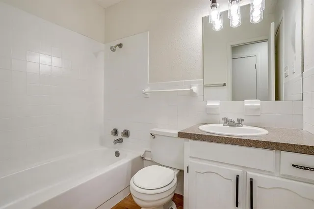 $1,595 | 144 Meador Lane, Burleson, TX 76028