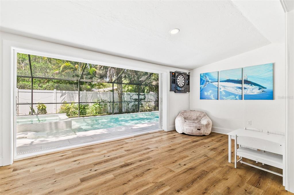 2215 Hibiscus Street Sarasota, FL 34239 - Photo 44 of 61