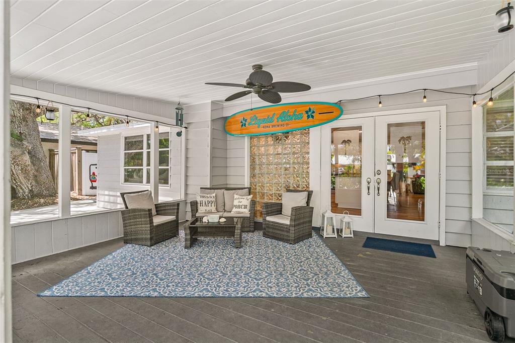 2215 Hibiscus Street Sarasota, FL 34239 - Photo 7 of 61