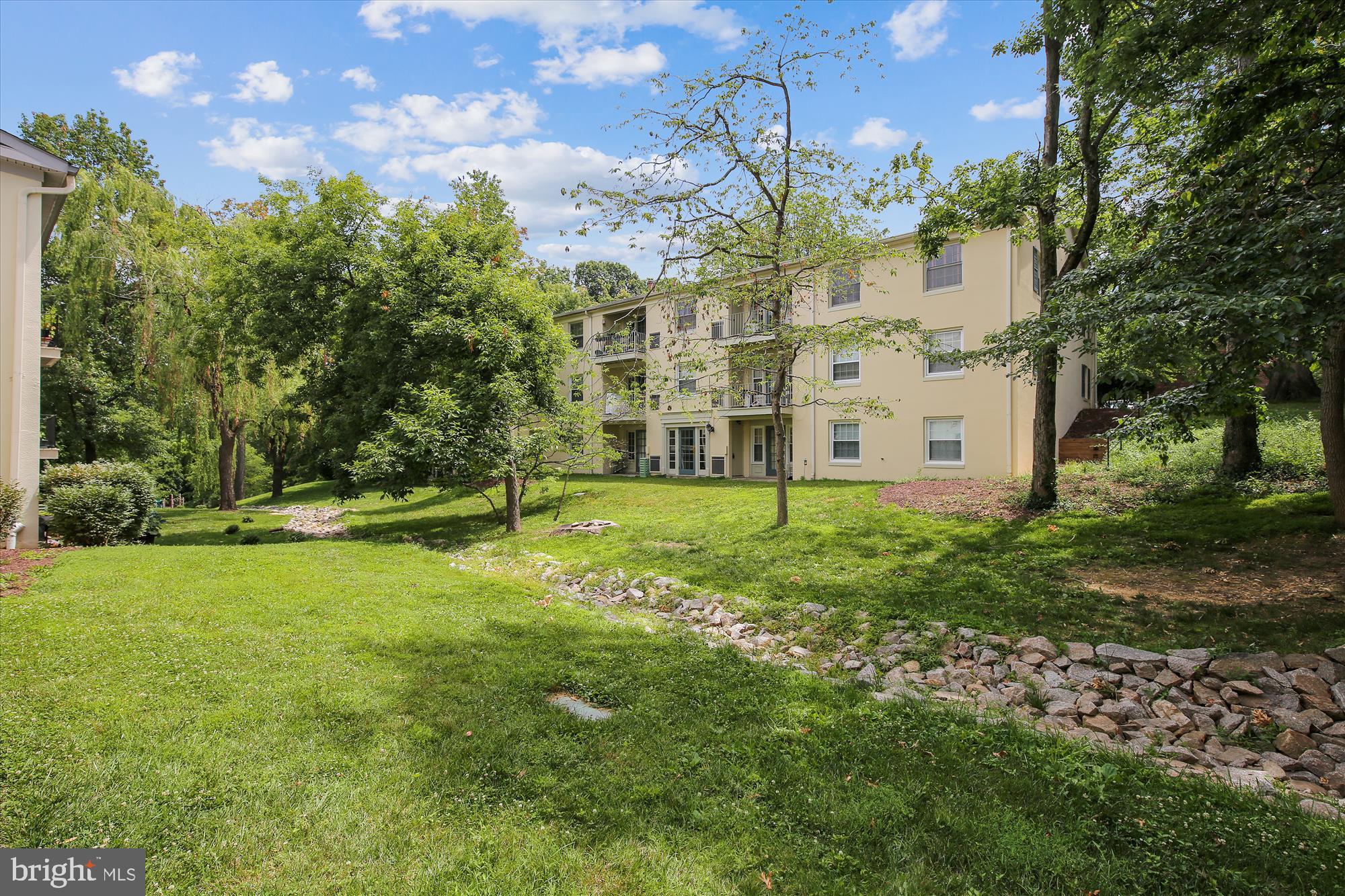 8353 Dunham Court, Unit 648 Springfield, VA 22152 - Photo 7 of 33 Walk outside right to Accotink trails!