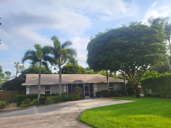 $899,000 | 8970 Yearling Drive, Lake Worth, FL 33467