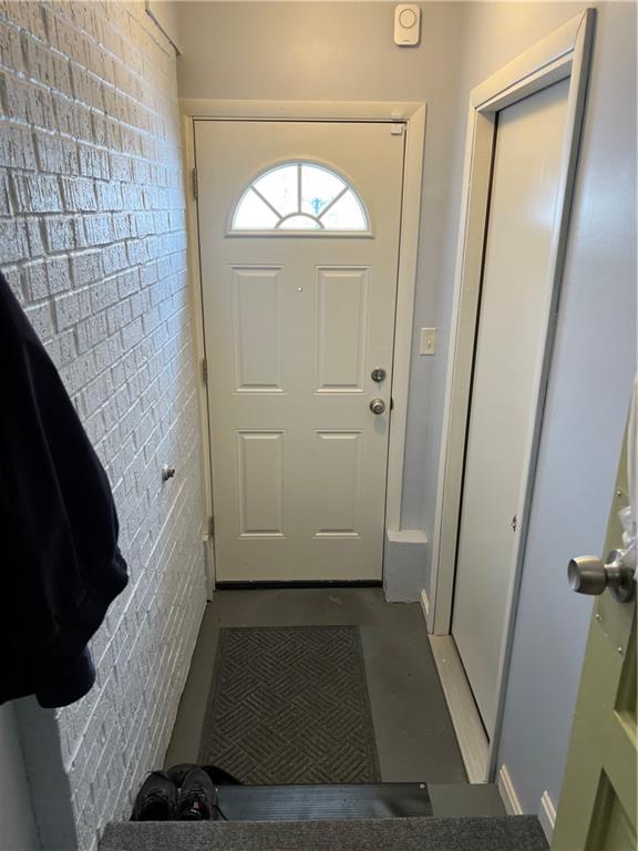 1027 Christy Road Hermitage, PA 16148 - Photo 22 of 25 breezeway between home and garage