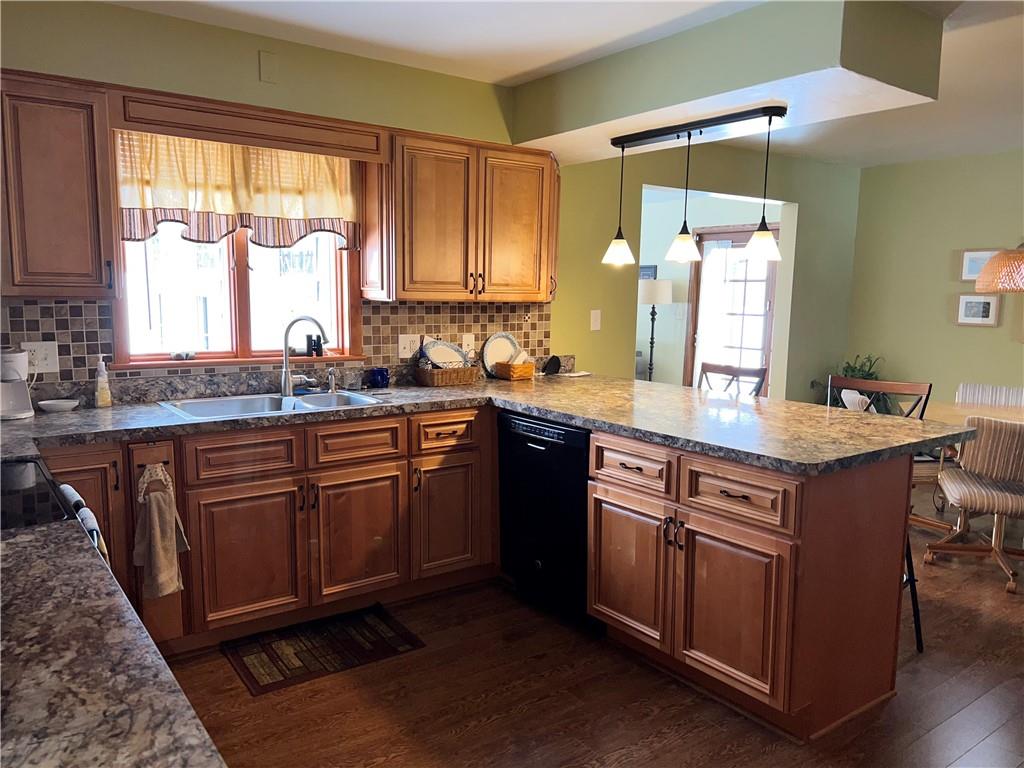 1027 Christy Road Hermitage, PA 16148 - Photo 8 of 25 Gallery Image 8