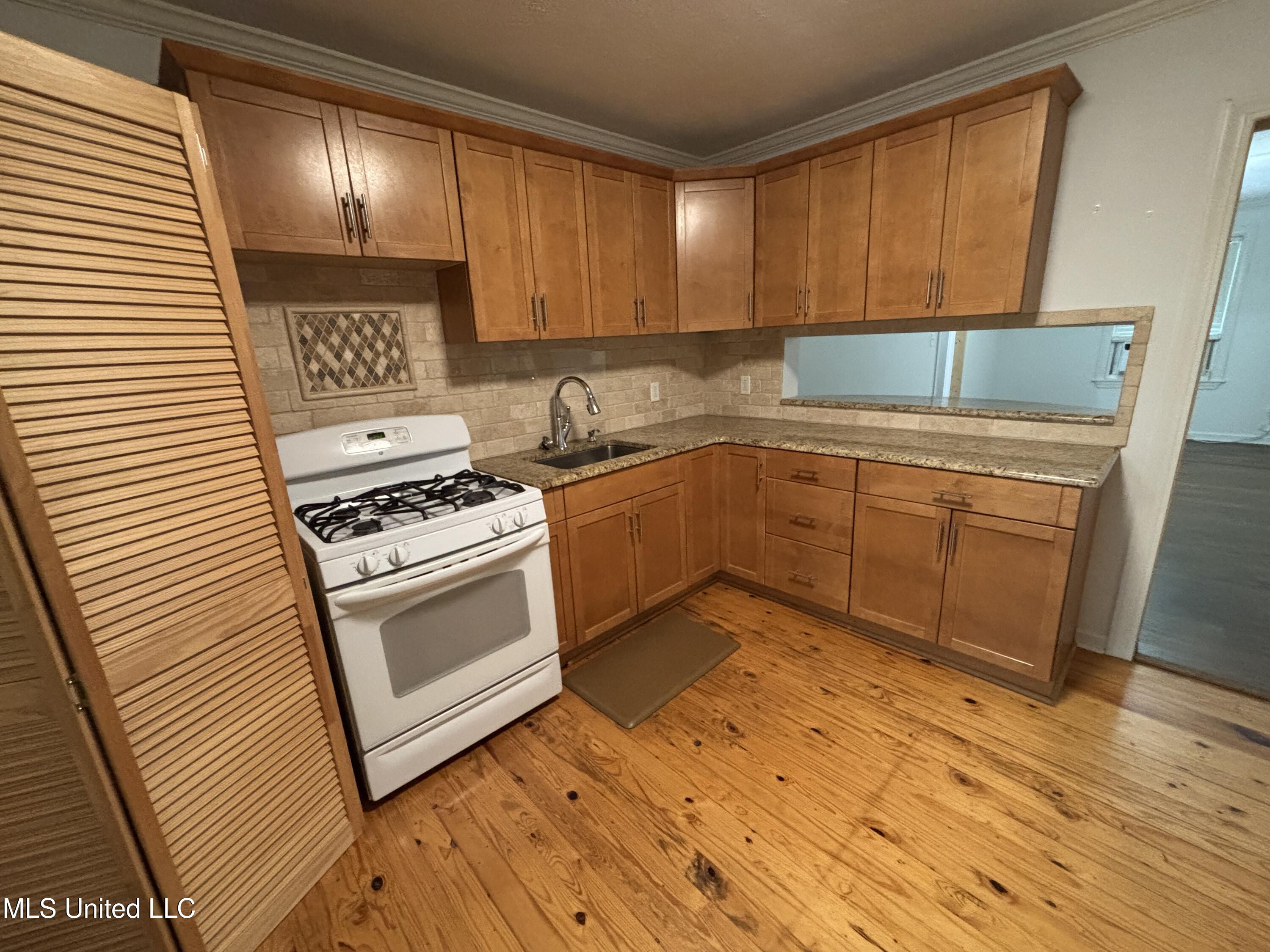 265 Lamar Street Durant, MS 39063 - Photo 12 of 41 IMG_4190