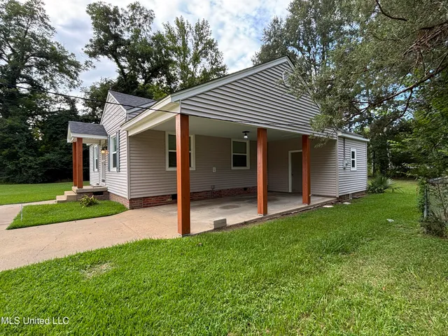 $130,000 | 265 Lamar Street, Durant, MS 39063