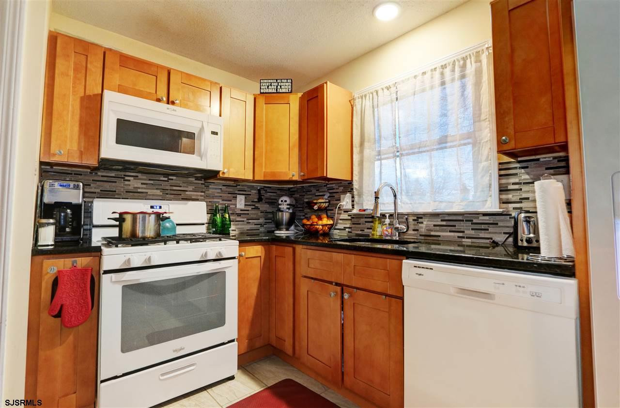 122 Devon Road Somers Point, NJ 08244 - Photo 9 of 17 Gallery Image 9