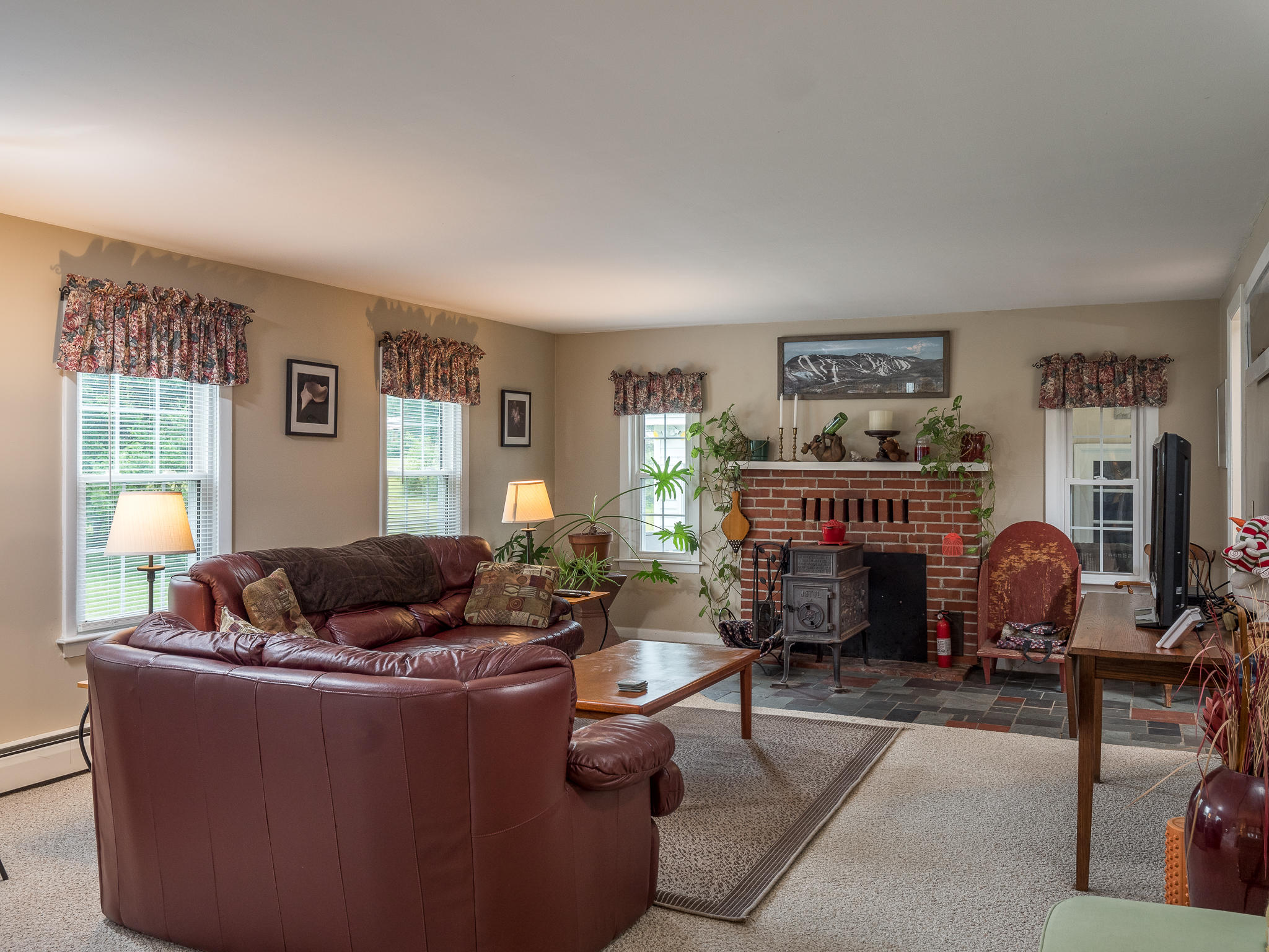 16 Homestead Lane Hanover, ME 04237 - Photo 4 of 39 16 Homestead Ln-2