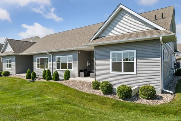 $625,500 | 109 Vista Way, Waconia, MN 55387