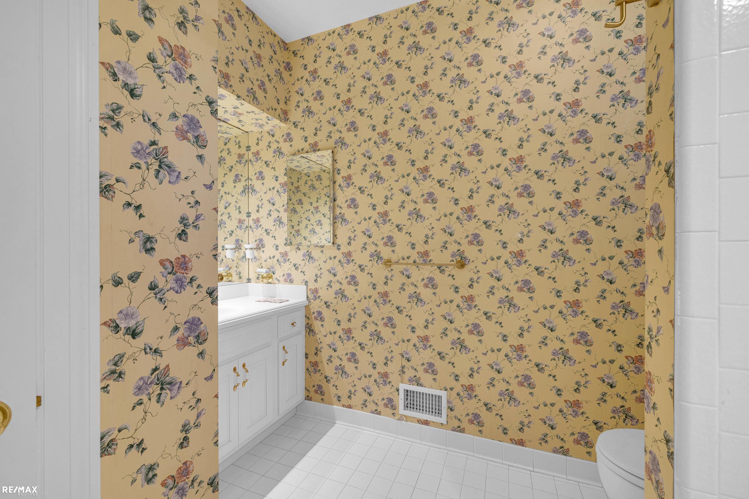895 Bishop Road Grosse Pointe, MI 48230 - Photo 25 of 57 50147351-f4b35668-22fe-4fde-a7ea-4c160779beb8.JPG
