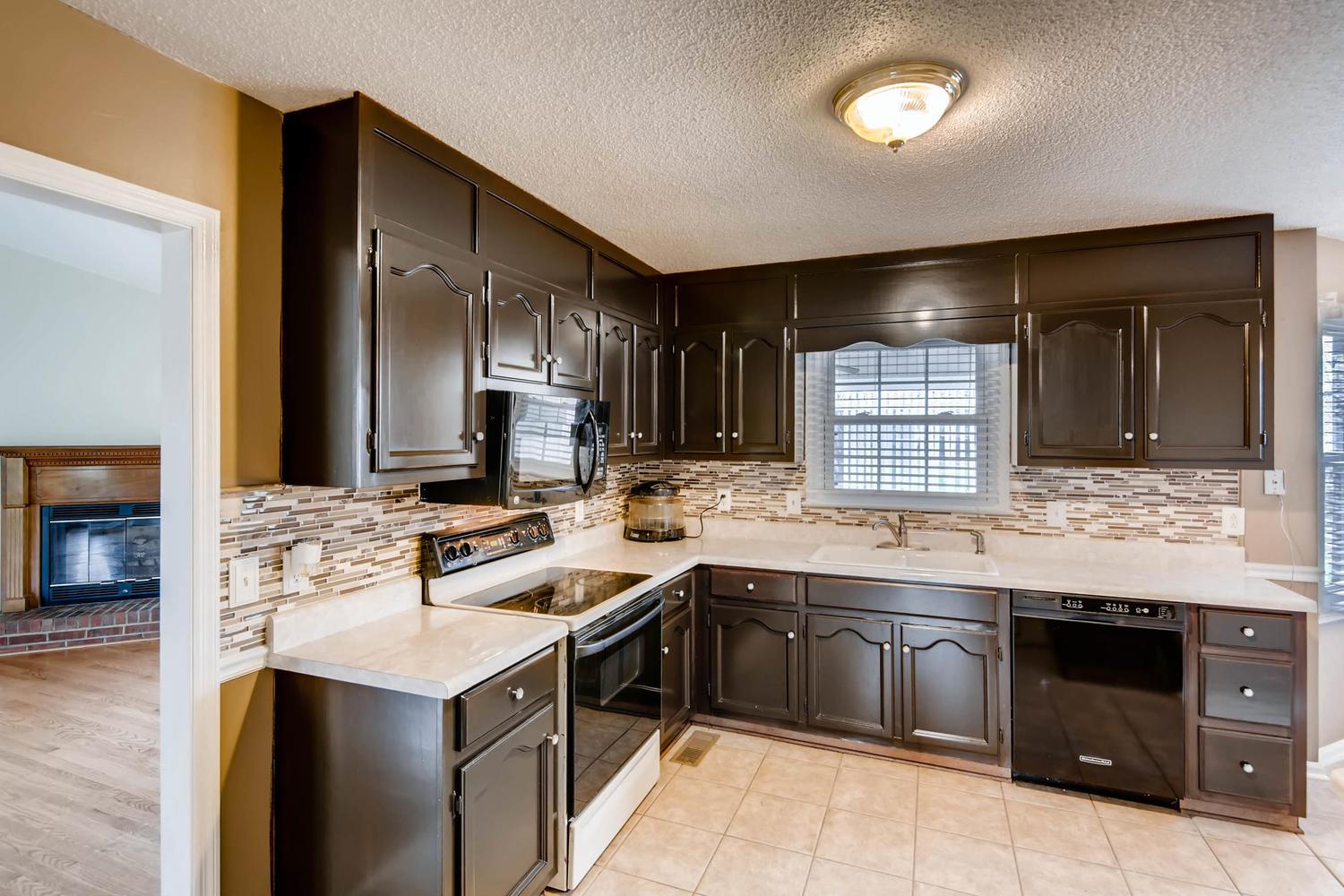 1044 Cliff White Road Columbia, TN 38401 - Photo 11 of 29 Gallery Image 11