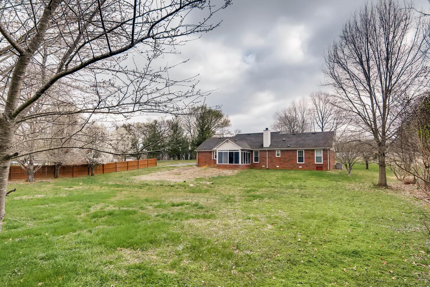 1044 Cliff White Road Columbia, TN 38401 - Photo 27 of 29 Gallery Image 27