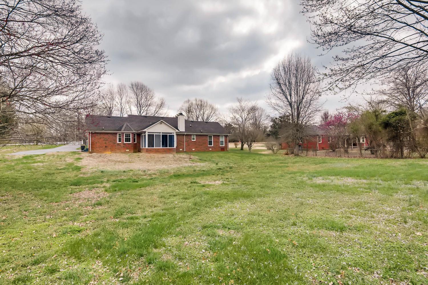 1044 Cliff White Road Columbia, TN 38401 - Photo 28 of 29 Gallery Image 28