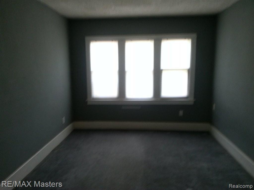 37475 Ash Road New Boston, MI 48164 - Photo 10 of 12 2013-10-11 17.18.47.jpg