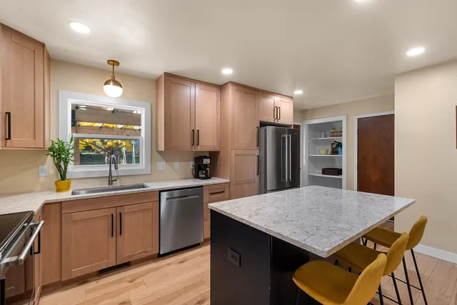 $310,000 | 1516 Center Street, Watertown, WI 53098