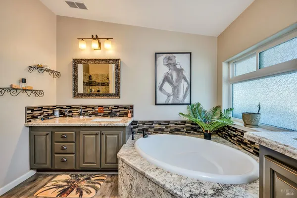 $849,900 | 17432 Sendero Way, Lower Lake, CA 95457