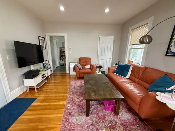 $1,800 | 57 Robin Street, Unit 1, Providence, RI 02908