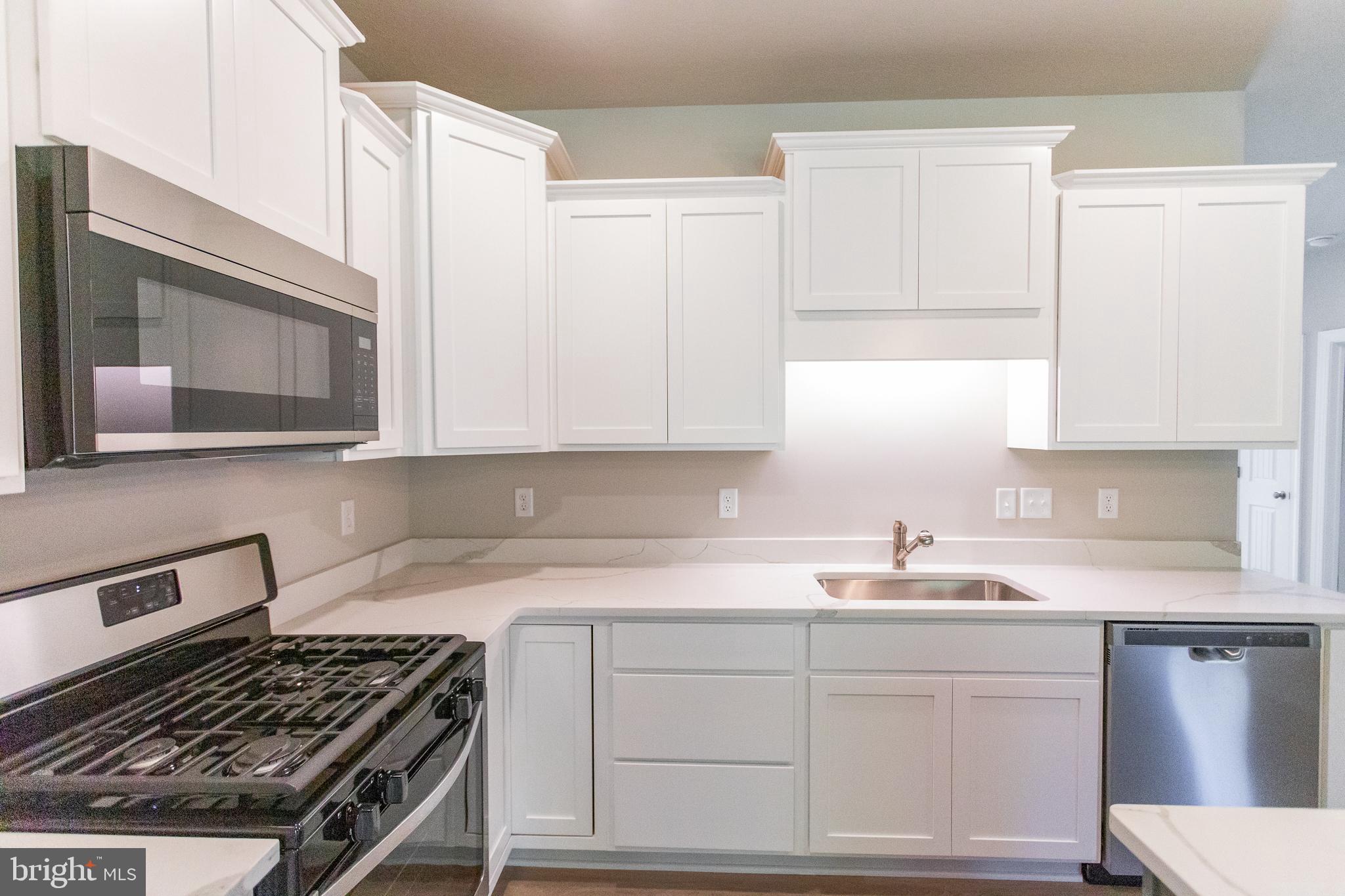 209 Kinneman Road, Unit 27 Abbottstown, PA 17301 - Photo 34 of 35 All photos are of a similar model
