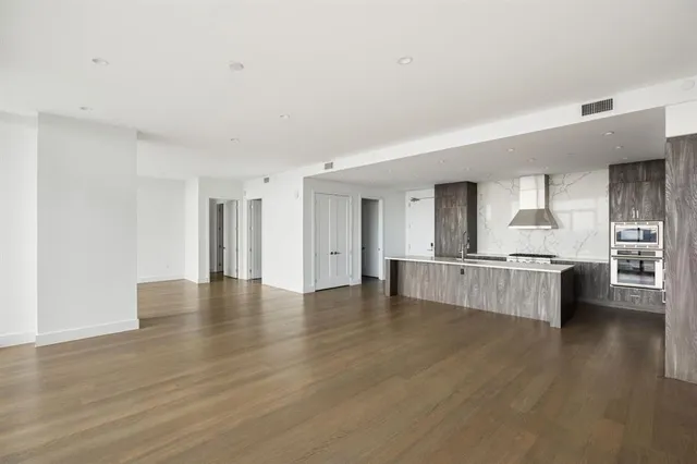 $11,000 | 2120 Olive Street, Unit 3104, Dallas, TX 75201