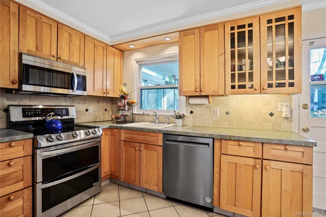 $815,000 | 469 Rosedale Avenue, White Plains, NY 10605