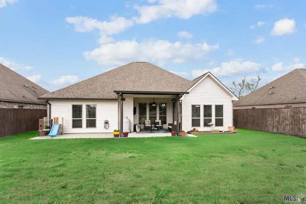 $335,000 | 37226 Meador Ln. Lane, Geismar, LA 70734