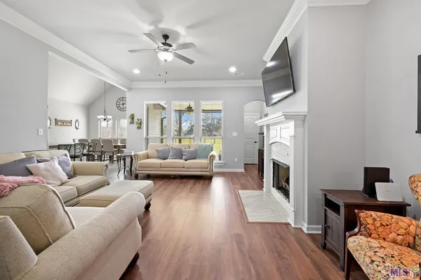 $335,000 | 37226 Meador Ln. Lane, Geismar, LA 70734