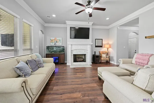$335,000 | 37226 Meador Ln. Lane, Geismar, LA 70734