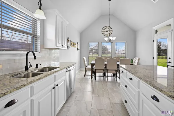 $335,000 | 37226 Meador Ln. Lane, Geismar, LA 70734