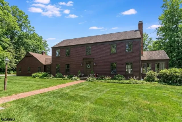 $975,000 | 1028 Cokesbury Califon Road, Lebanon, NJ 08833