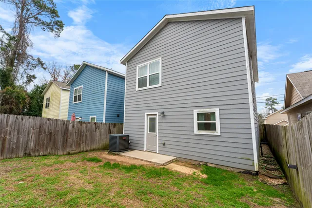 $1,595 | 16922 Glenheath Street, Montgomery, TX 77316