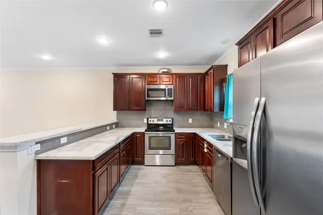 $1,595 | 16922 Glenheath Street, Montgomery, TX 77316