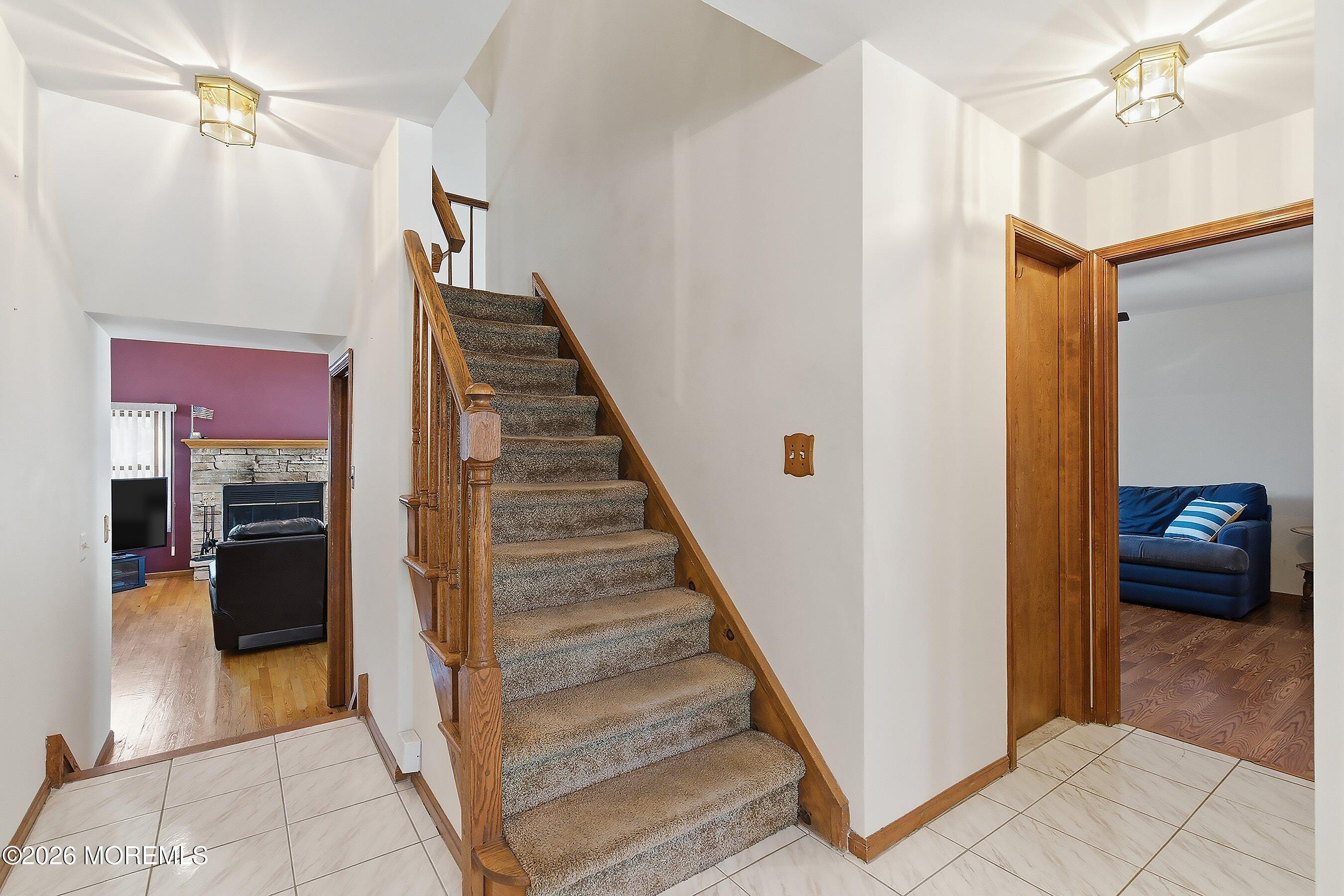 702 Radcliffe Road Lanoka Harbor, NJ 08734 - Photo 25 of 47 24-Stairs