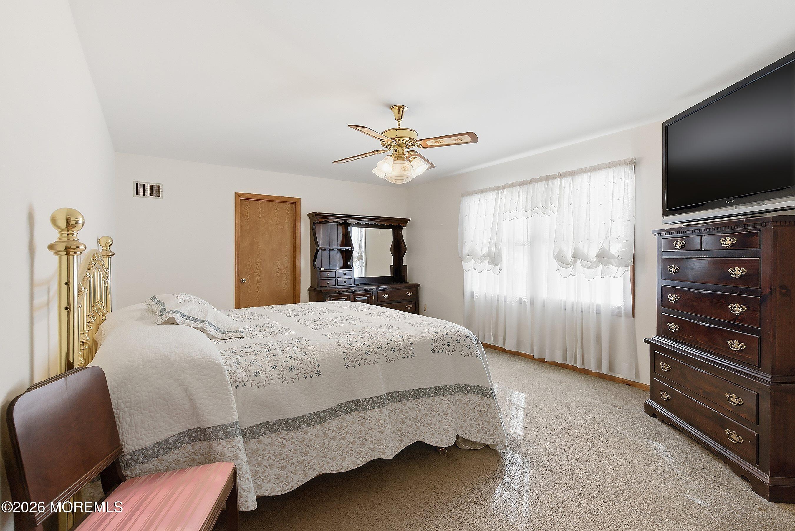 702 Radcliffe Road Lanoka Harbor, NJ 08734 - Photo 26 of 47 31-Bed 4