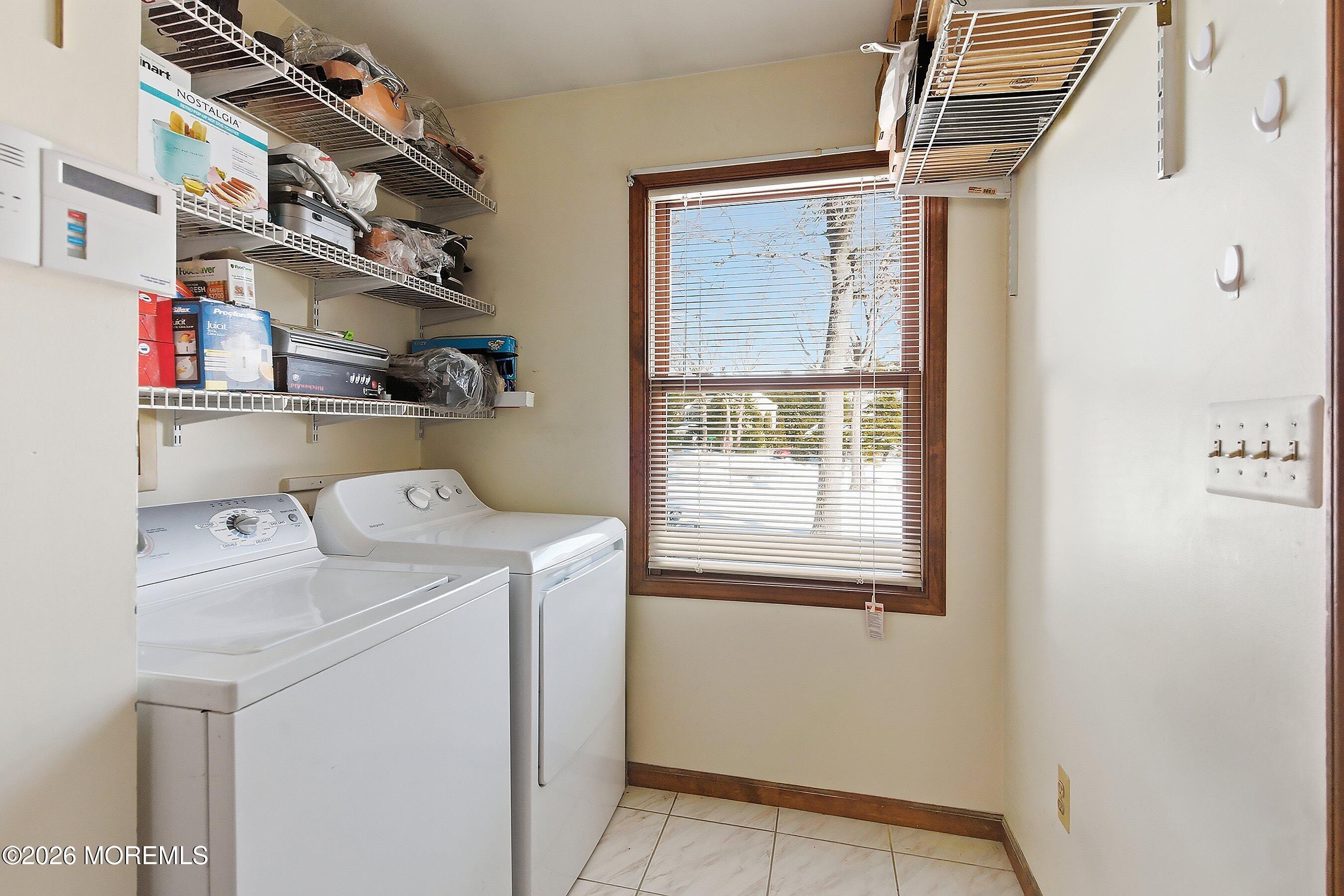 702 Radcliffe Road Lanoka Harbor, NJ 08734 - Photo 38 of 47 10-Laundry