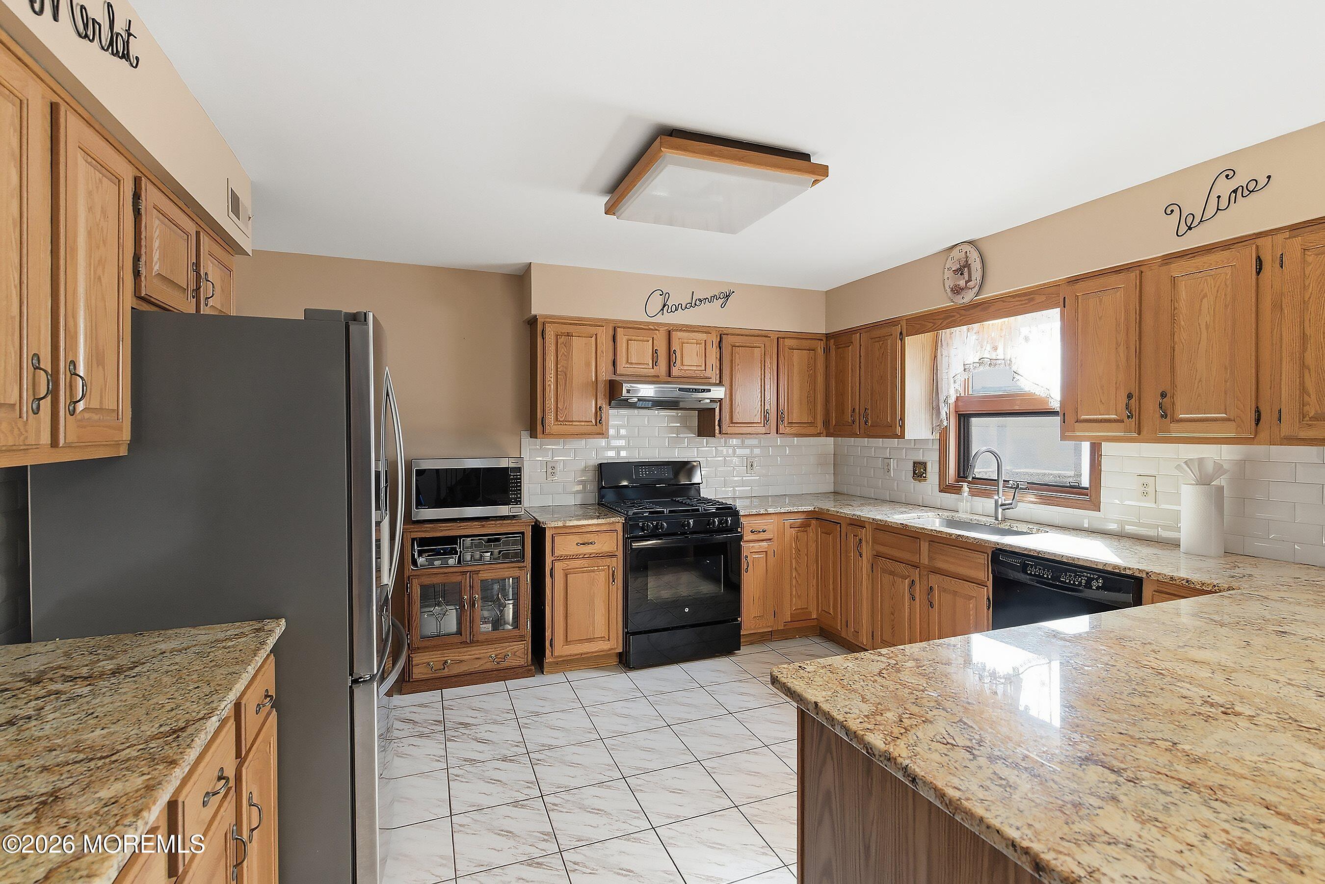 702 Radcliffe Road Lanoka Harbor, NJ 08734 - Photo 7 of 47 14-Kitchen 1D