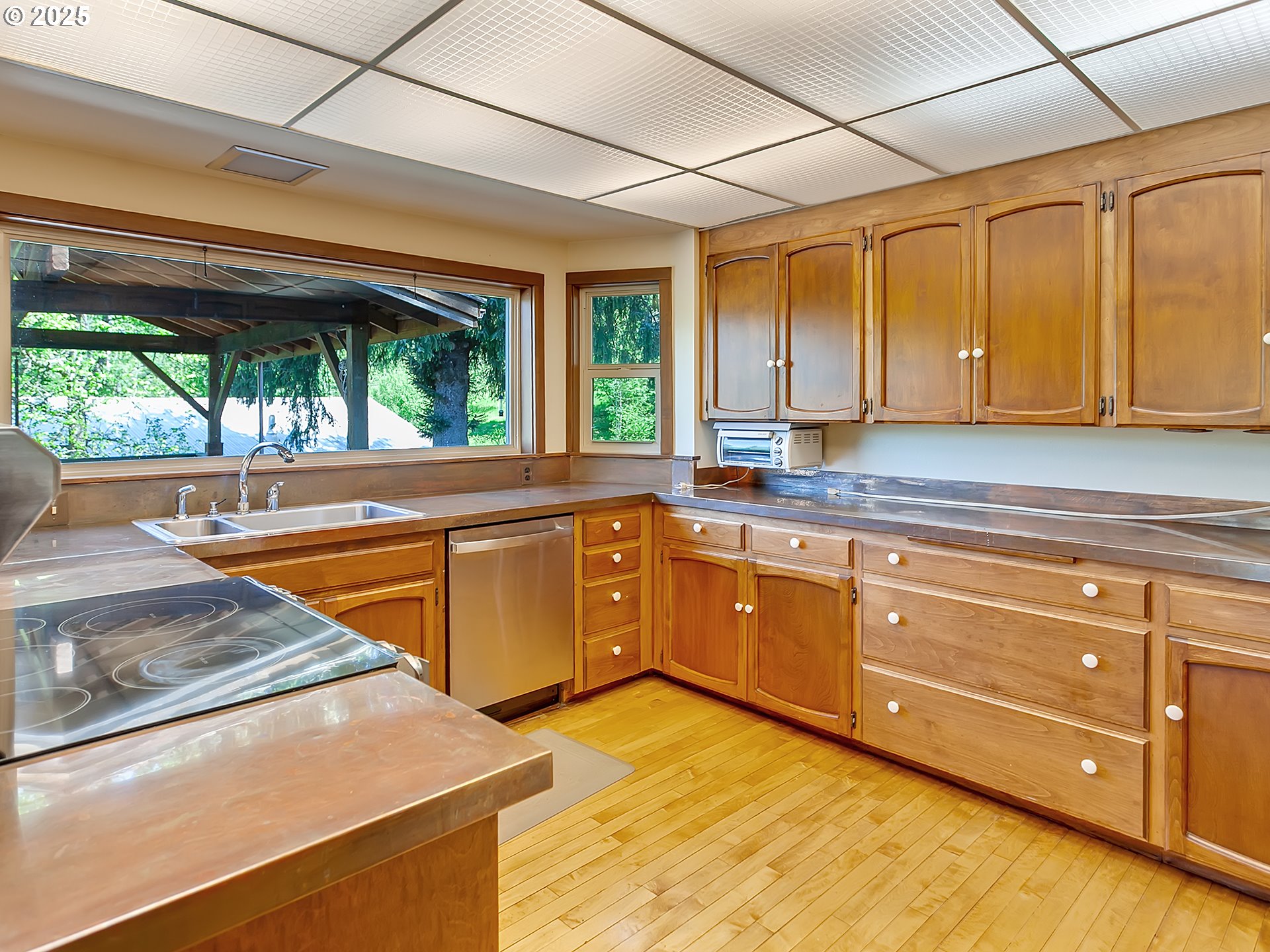 10843 Northwest Laidlaw Road Portland, OR 97229 - Photo 8 of 46 Kitchen