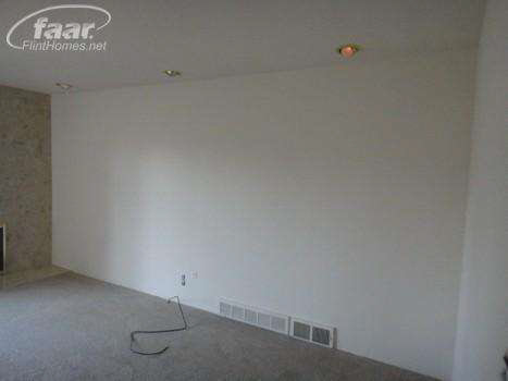 17718 Adrian Road Southfield, MI 48075 - Photo 11 of 24 20353940-10.JPG