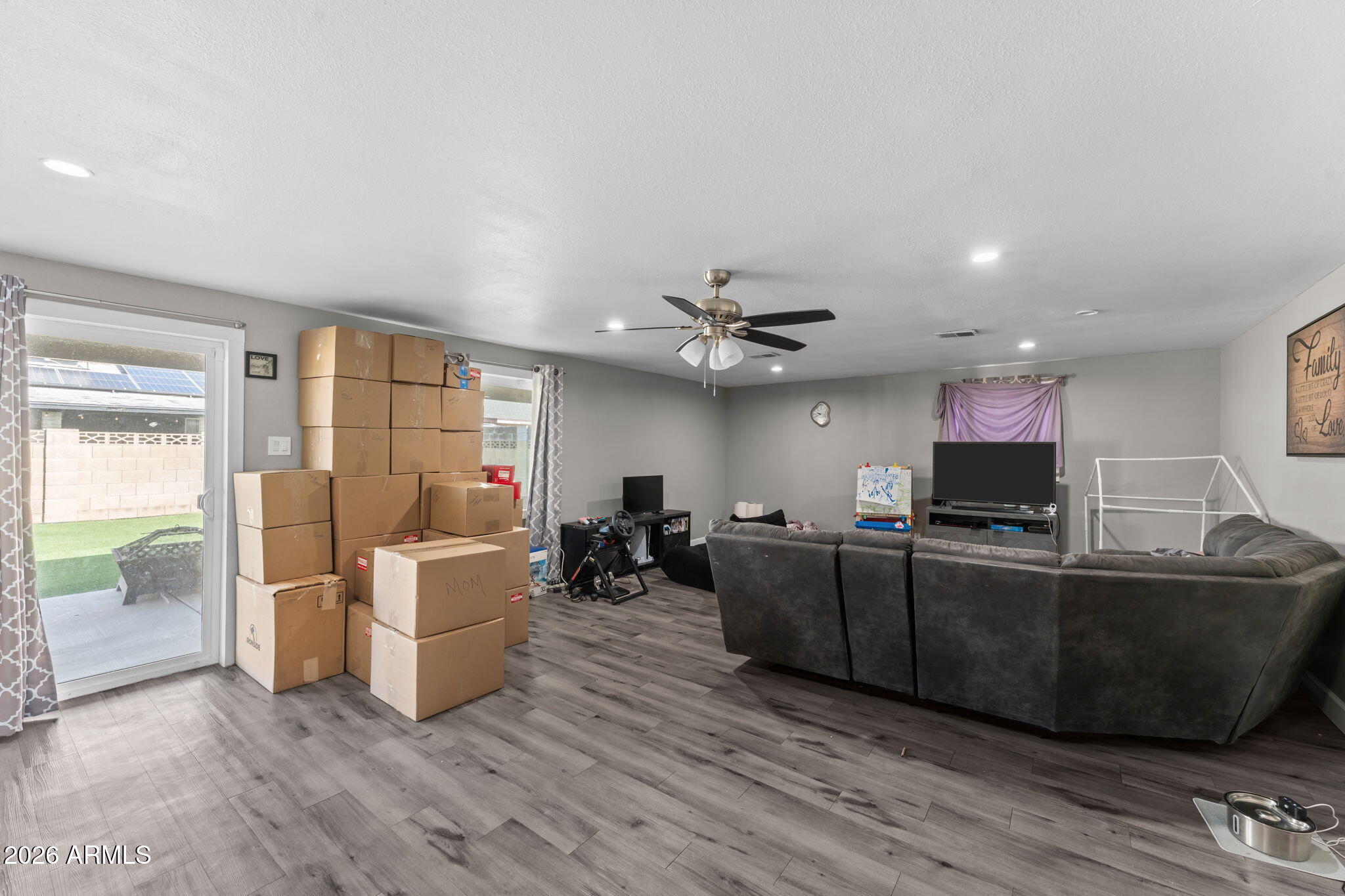 3640 West Banff Ln. Phoenix, AZ 85053 - Photo 10 of 26 Large Living Room